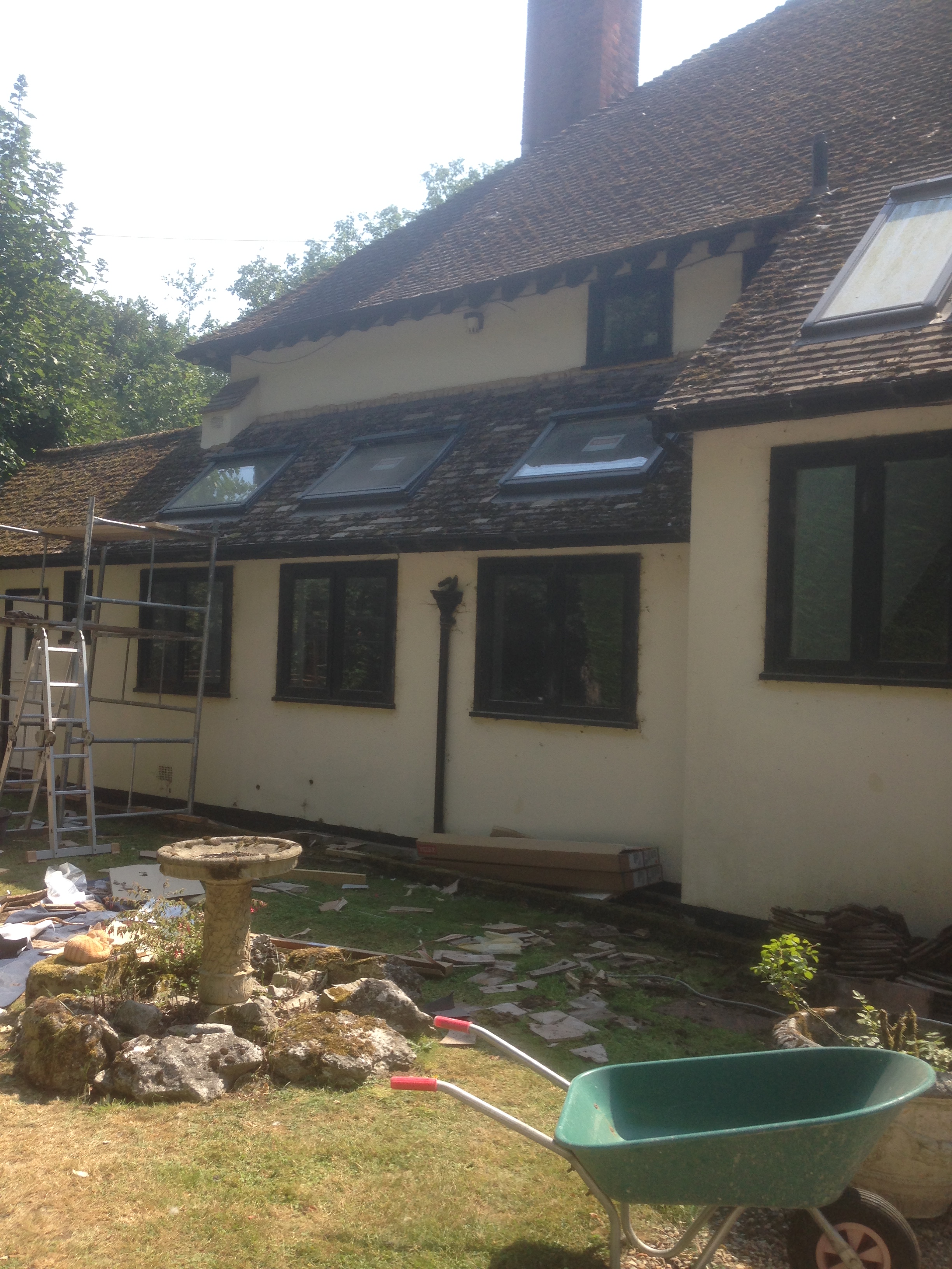 Moat.Housex.SolarVelux.jpg